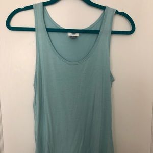 old navy tank top